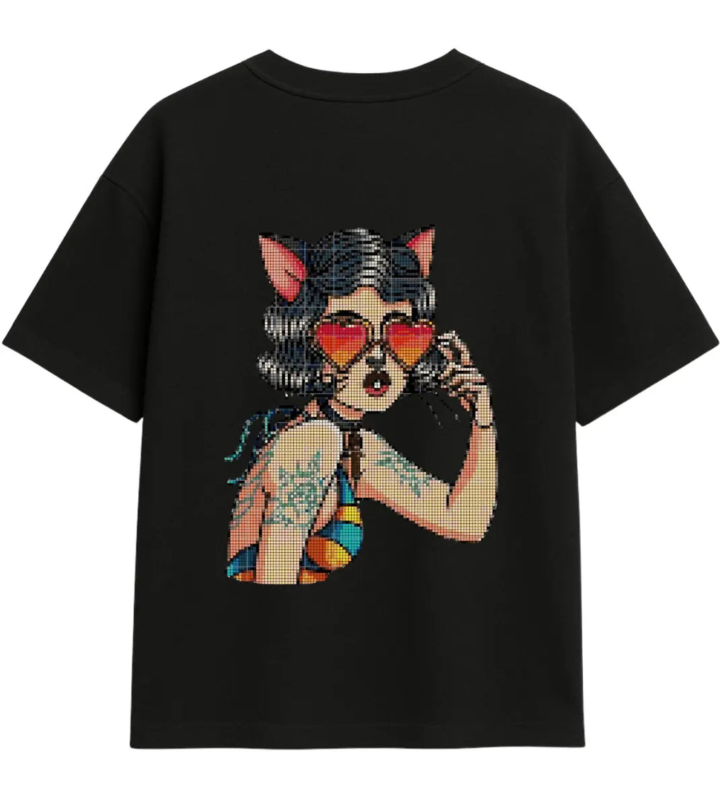 Cat-Eye Diva T-Shirt Lorinfo
