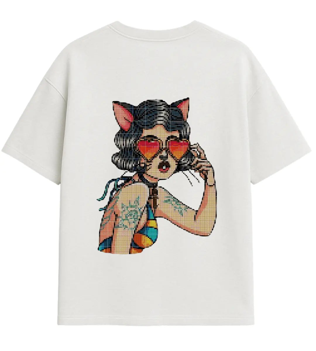 Cat-Eye Diva T-Shirt Lorinfo