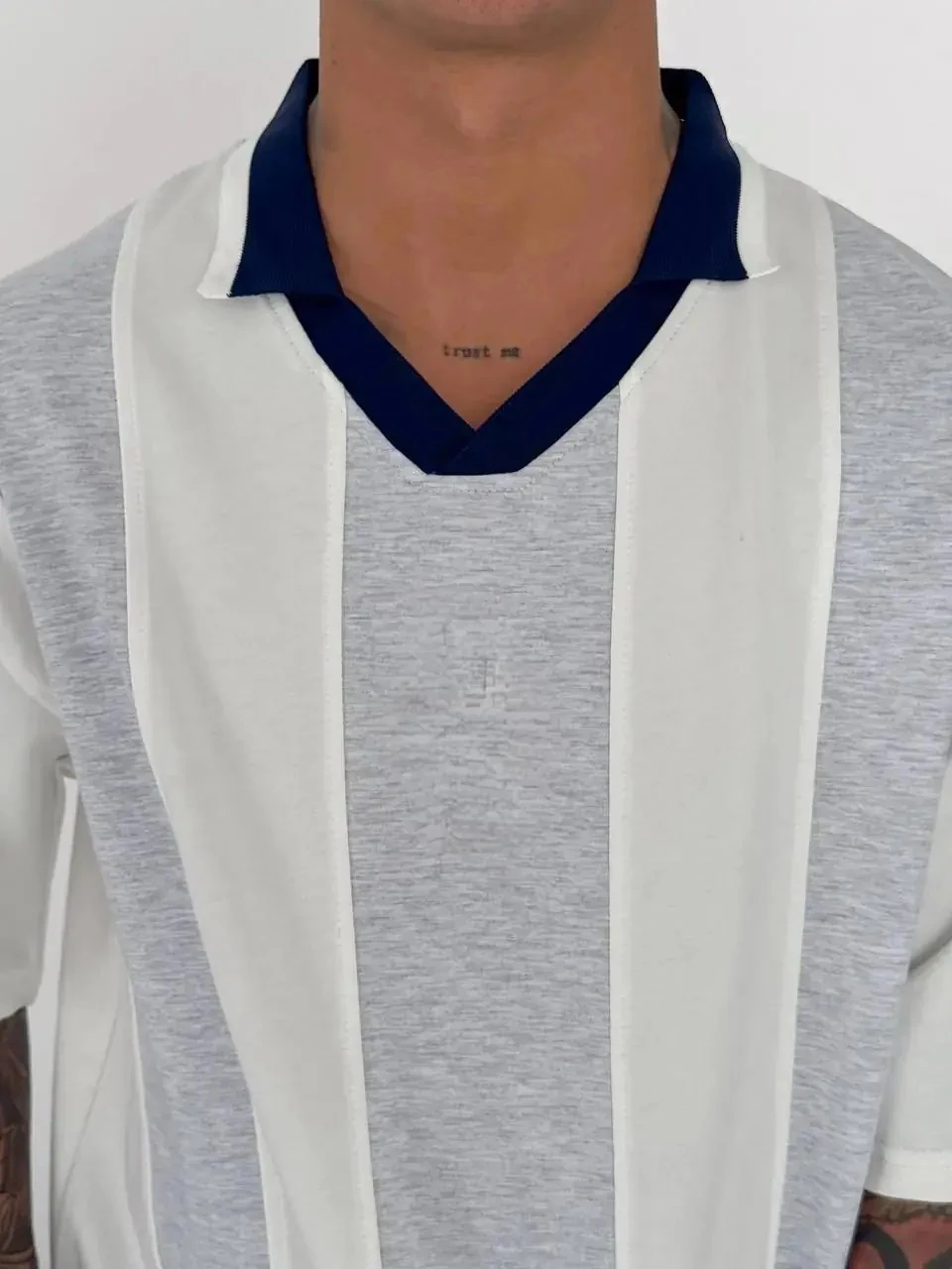 Vintage V Yaka Oversize Tişört 3