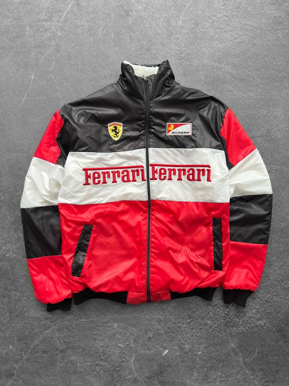 Ferrari Çift Taraflı Mont 5