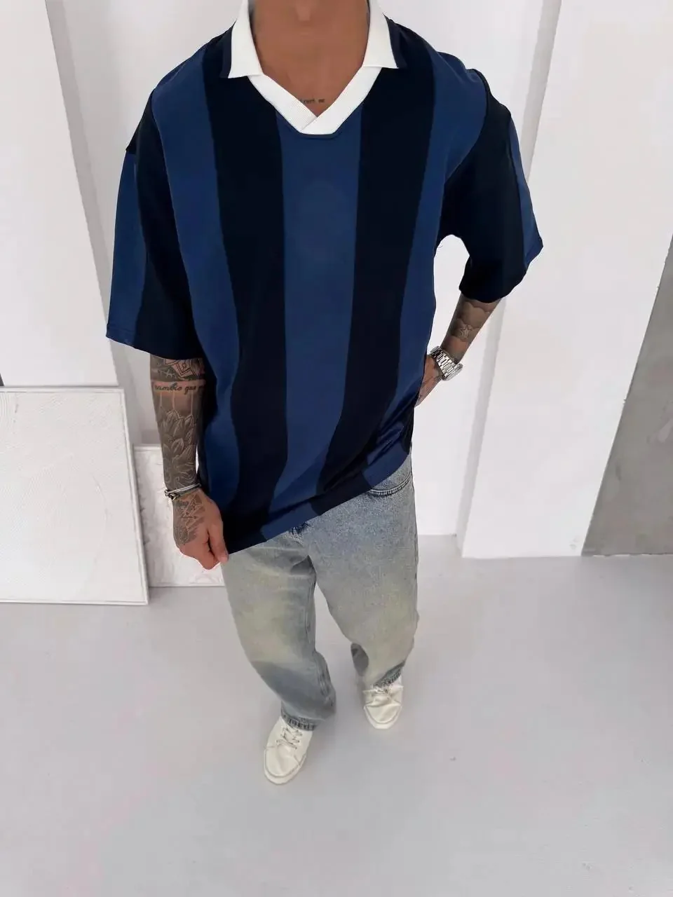 Vintage V Yaka Oversize Tişört - Siyah/Mavi