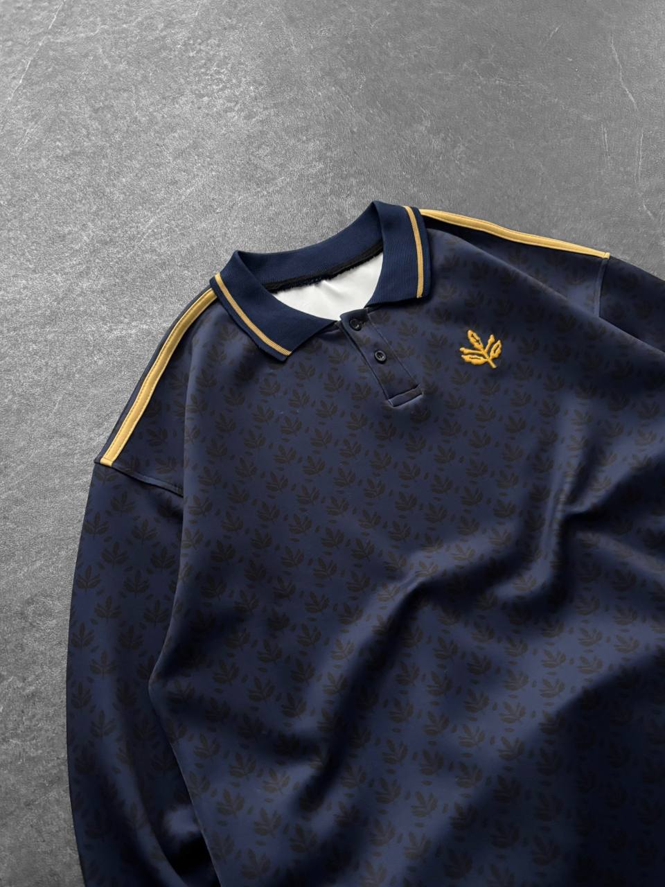 Palamut Nakışlı Yakalı Sweatshirt 3